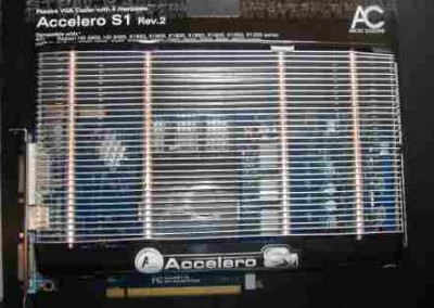 Gigabyte HD 3870 + Accelero.jpg